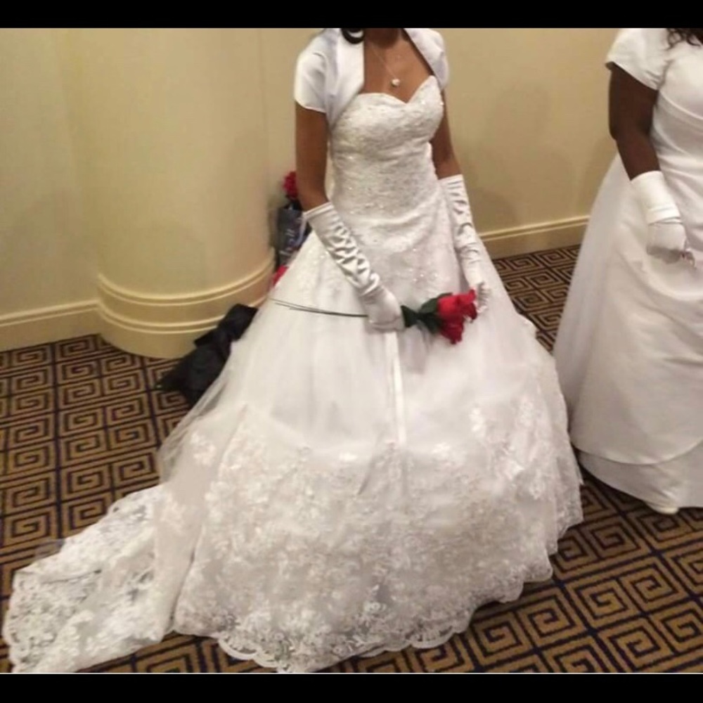 Prom dresses - Picture 4 of 6